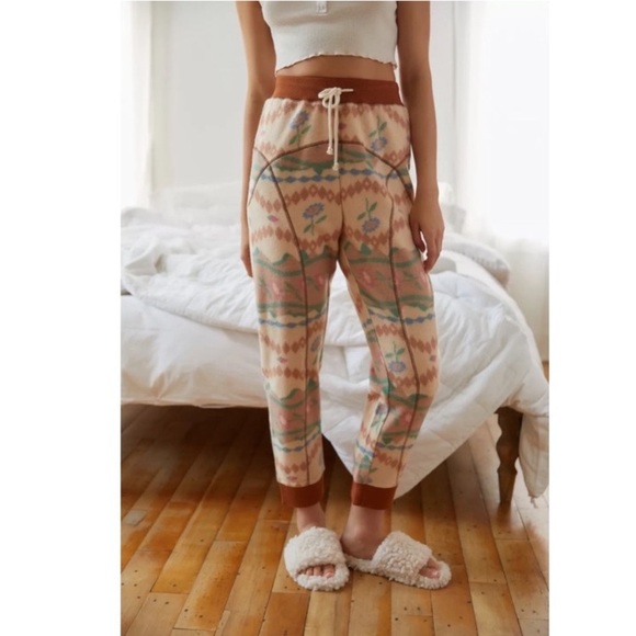 Out From Under Outlander Jogger Pant - Picture 3 of 11